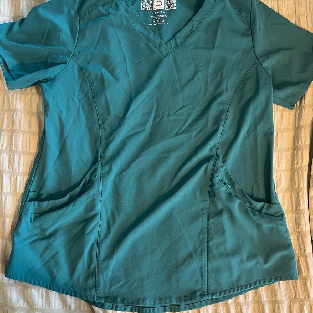 WonderWink Teal Short Sleeve V-Neck Top